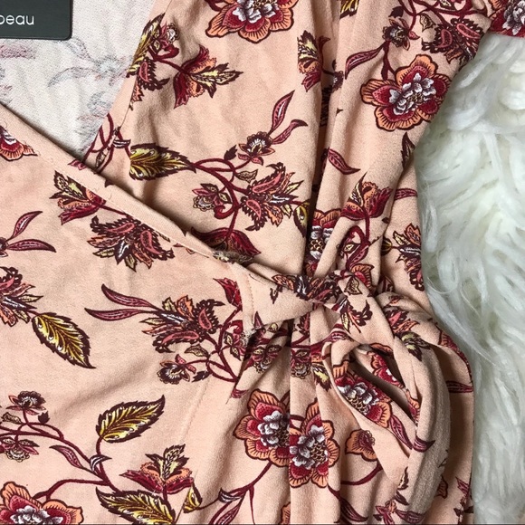 NWT Bobeau Peach Floral Long Sleeve Wrap Top - Picture 6 of 7